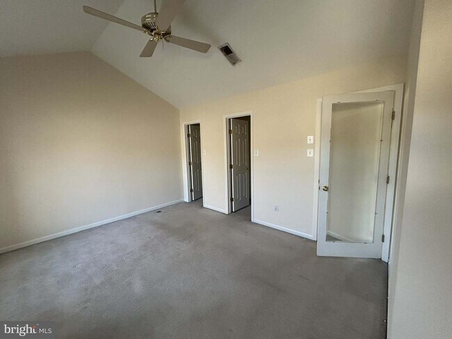 Building Photo - 506 Dunbarton Ct