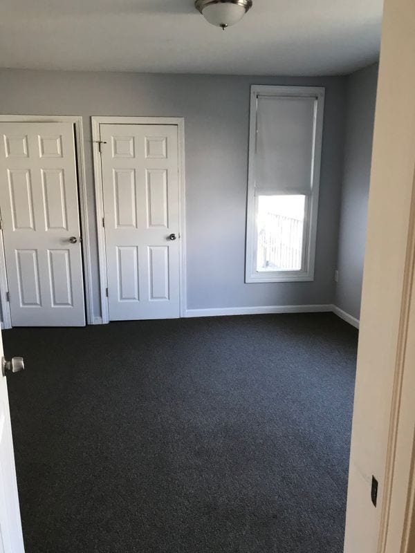 Building Photo - 19 Hobart St