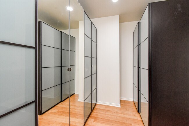 Building Photo - 5931 Turtle Beach Ln