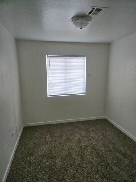 Building Photo - 1280 Blankenship Ave