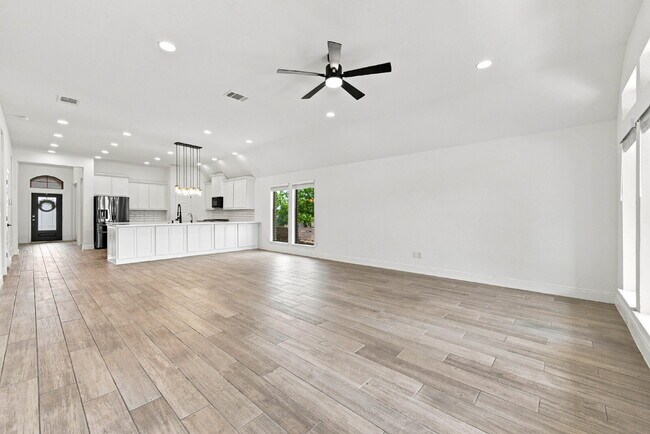 Building Photo - 12653 Dragonfly Ln