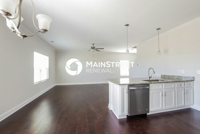 Building Photo - 3 Bedroom Pet-Friendly Home in Monroe, NC with Main Street Renewal