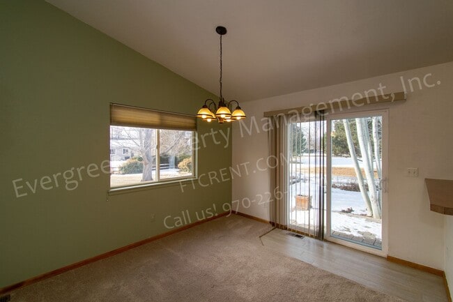 Building Photo - 2302 Turquoise St