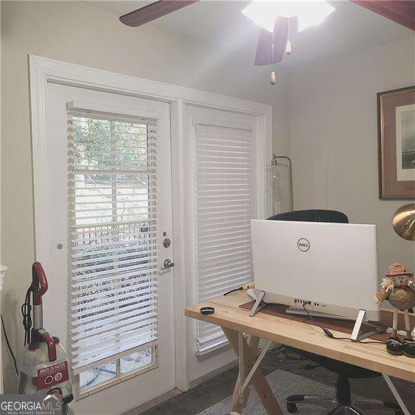 Building Photo - 5510 Glenridge Park NE