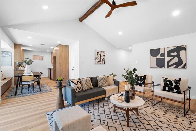 Building Photo - 4605 Beaver Creek Dr