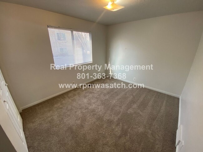 Building Photo - Check out This 3 Bedroom 1.5 bathroom Dupl...