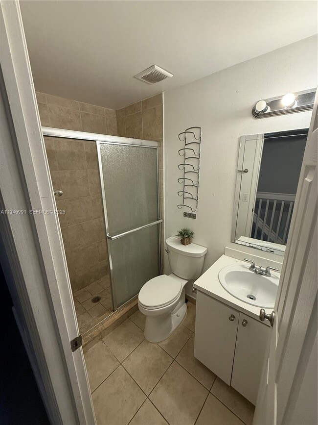 Building Photo - 821 SW 2nd St