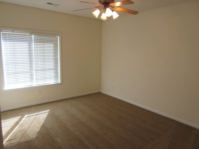 Building Photo - 1115 Kennesaw Ridge Rd