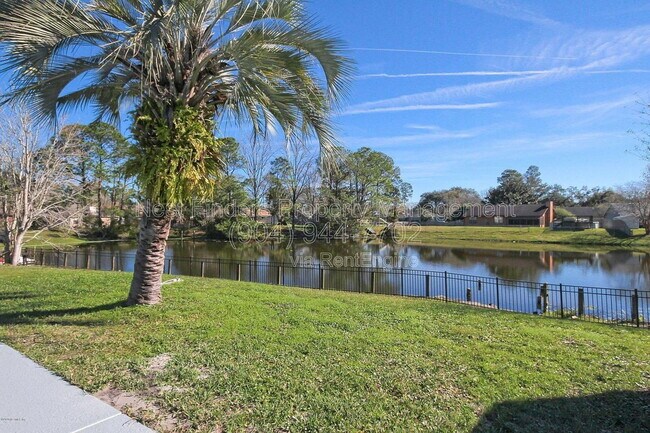 Building Photo - 4428 Pilgrim Way