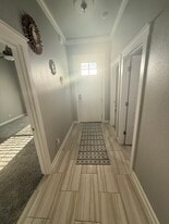 Building Photo - 2502 Meadow Lark Dr