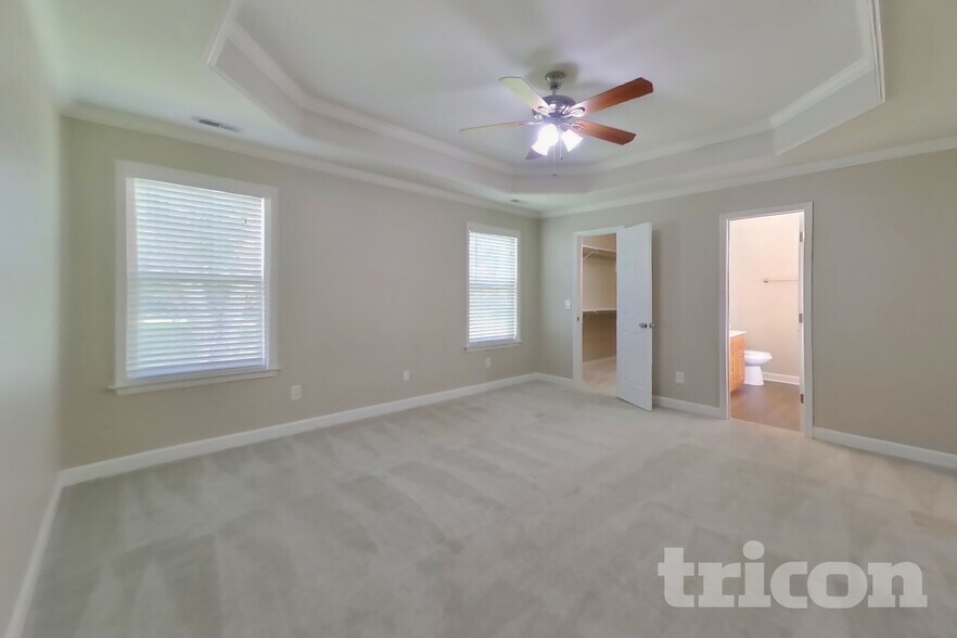 Building Photo - 2905 Haddox Pl