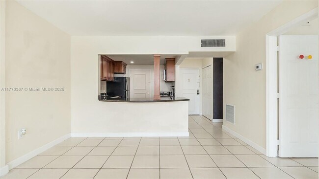 Building Photo - 2175 NE 170th St