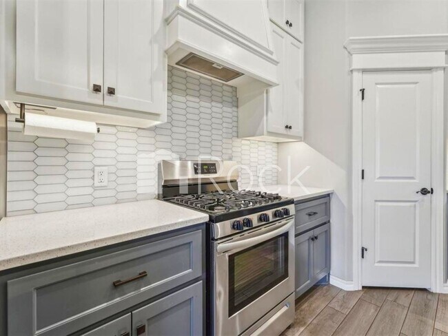 Building Photo - 8329 NW 161st Ter