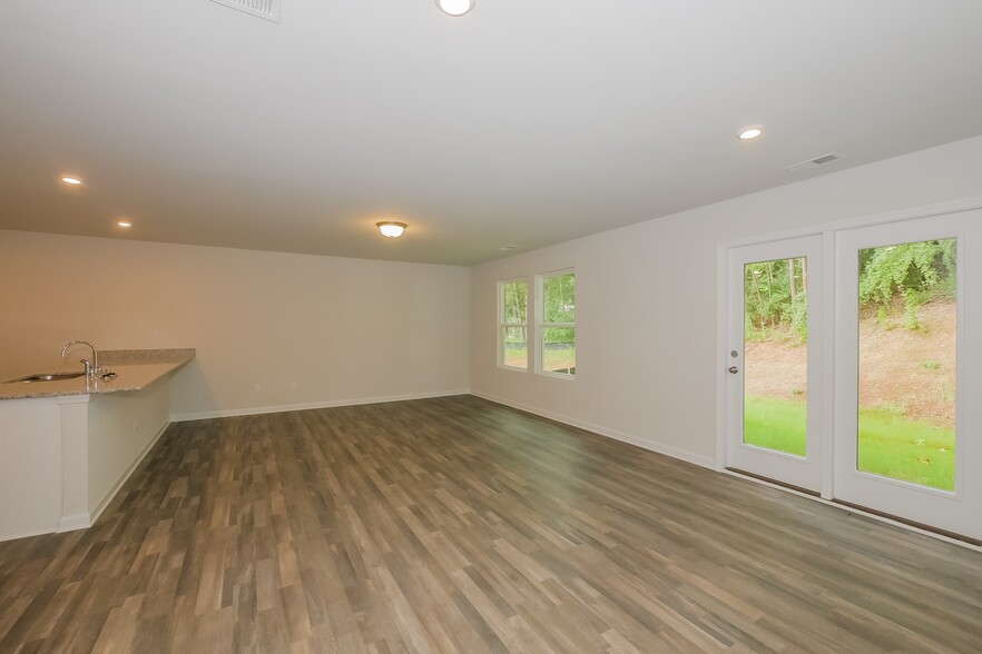 Building Photo - 118 Duck Walk Wy