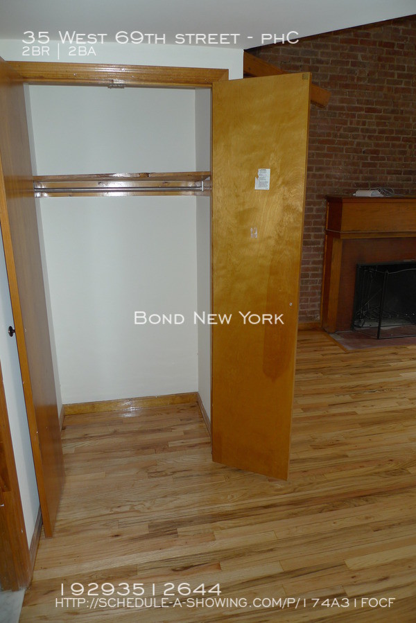 Building Photo - Upper West Side - 2 bed & 2 Bath Brownstone