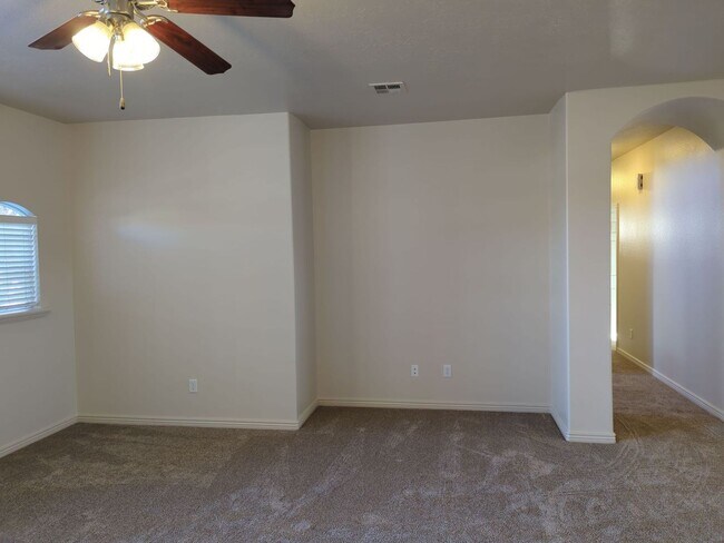 Building Photo - 2572 S 500 W
