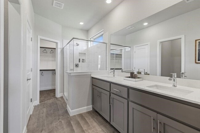 Building Photo - 14540 Caelum Dr