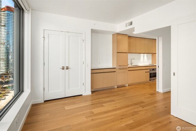 Building Photo - 1Bd/1Ba Seattle Condo