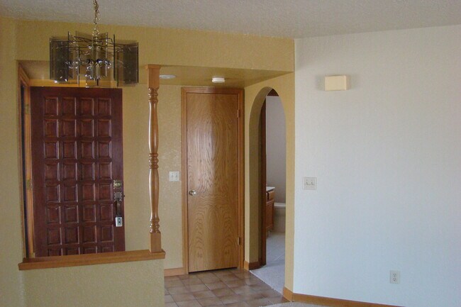 Building Photo - Coming Soon!  Charming home, centrally located.