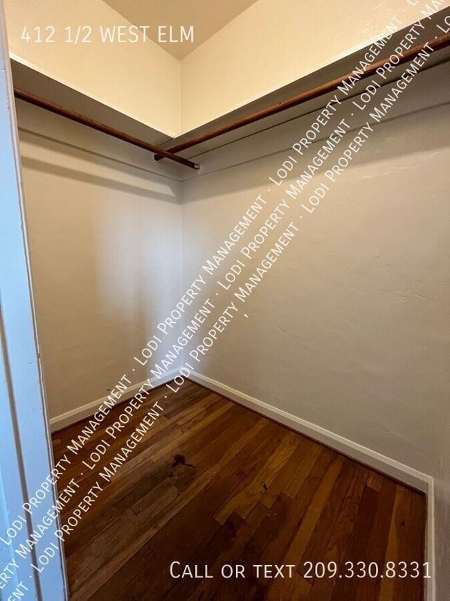 Building Photo - 412 1/2 WEST ELM-