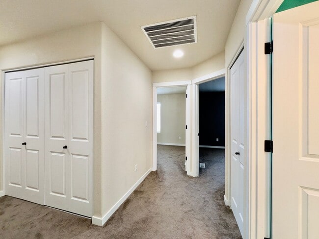 Building Photo - Beautiful 3 Bedroom Home Located in The Meadows at Baseline Woods Neighborhood Close to Nike and ...