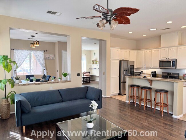 Building Photo - Huge 3 Bed 2 Bath Home With Pool & Spa in Hacienda Heights Neighborhood!!