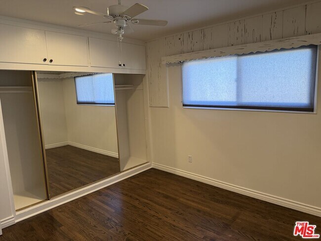 Building Photo - 6139 Tampa Ave