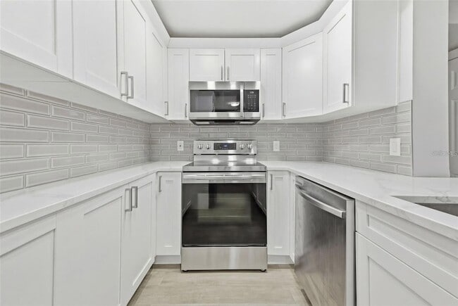 Building Photo - 4141 Bayshore Blvd
