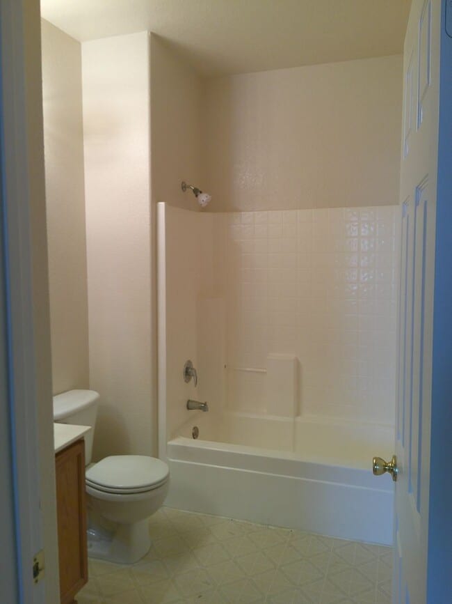 Building Photo - 3 Bedroom Fairways Condo in Wingfield Springs