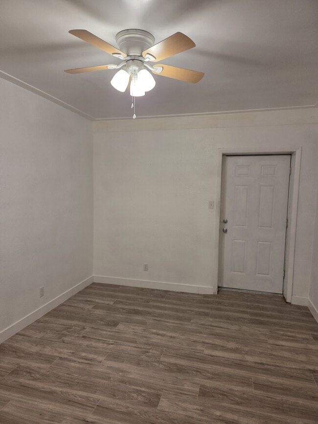 Building Photo - 224 Eureka Ave