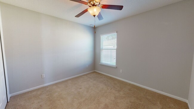 Building Photo - Beautiful home for rent in Deerfield Prese...
