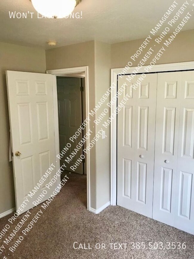 Building Photo - 3 Bed/2 Bath Upper Level Duplex in Layton