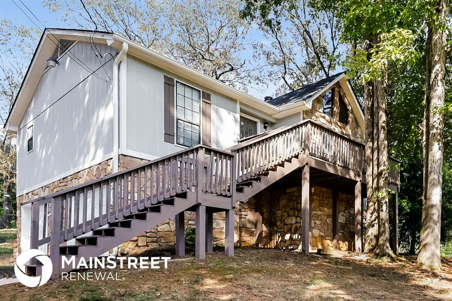 Building Photo - 3010 Lone Oak Rd