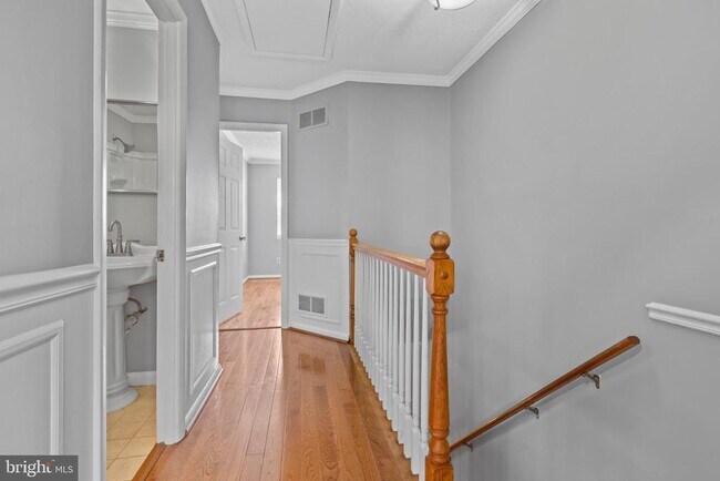 Building Photo - 2828 Beckon Dr