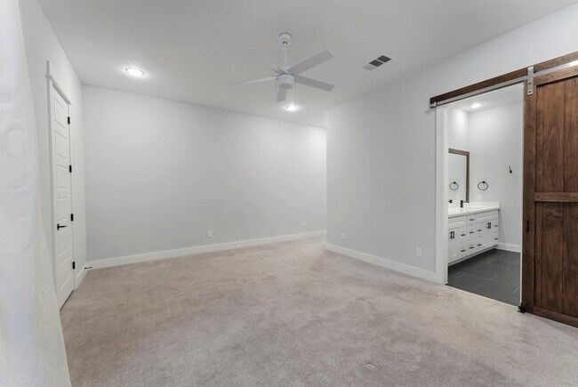 Building Photo - 113 Coronado St