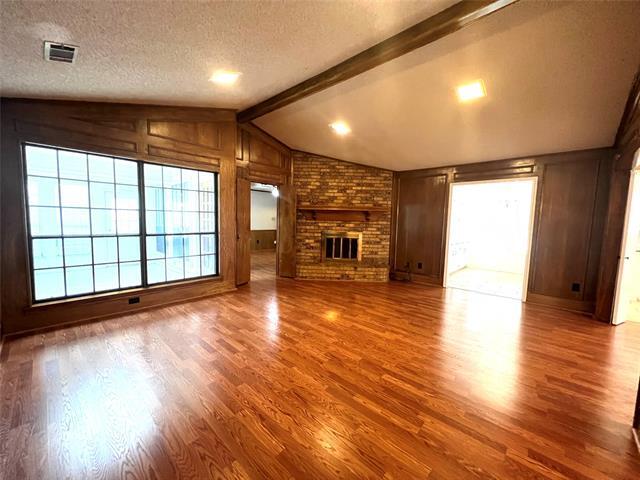 Building Photo - 1501 Willow Crest Dr