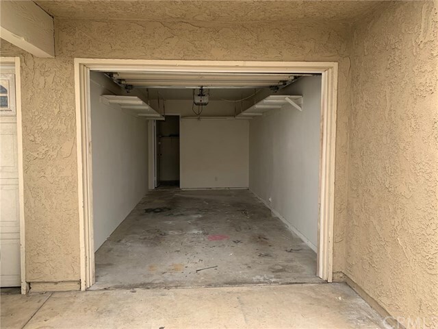 Building Photo - 8161 Newman Ave