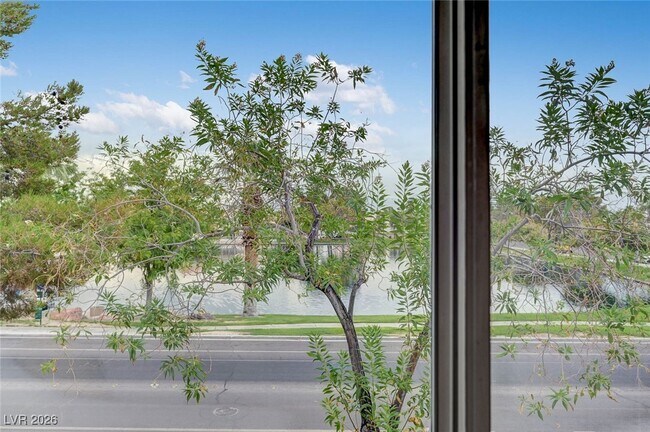 Building Photo - 7808 Bluewater Dr