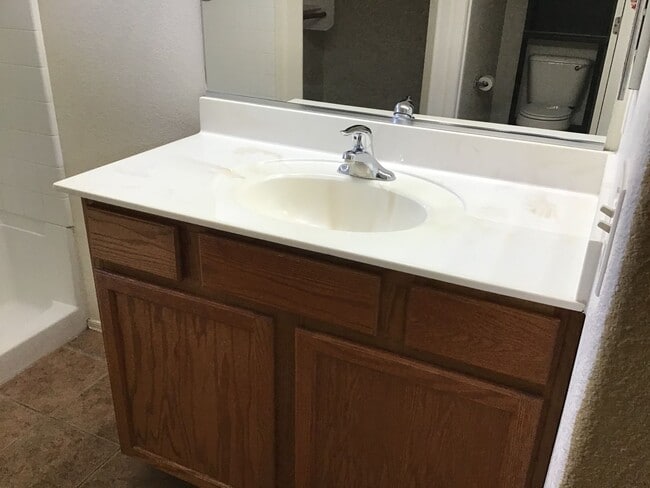 Building Photo - Beautiful 3Bed & 2Bath w/ Den, near Davis Monthan, Vail school district