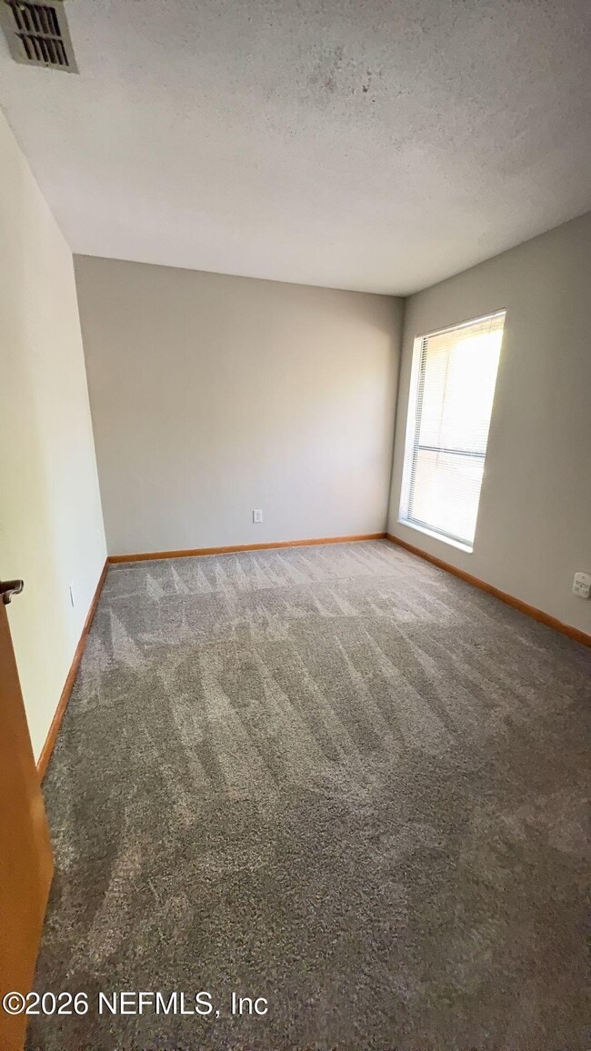 Building Photo - 2 Pinehurst Pl