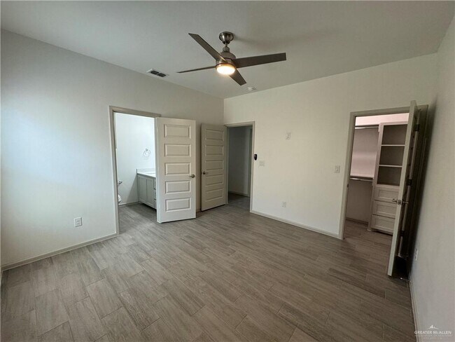 Building Photo - 16 N 58th St