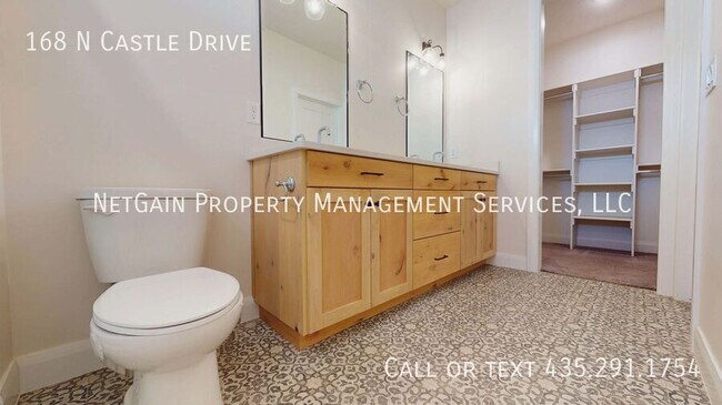 Building Photo - 168 N Castle Dr