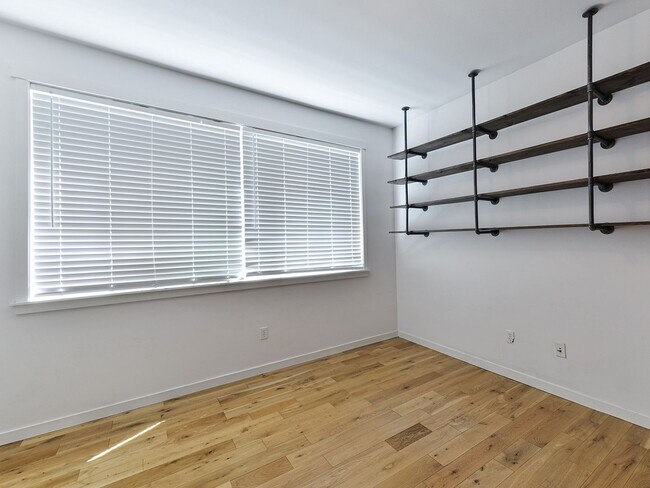 Building Photo - APPLICATION PENDING