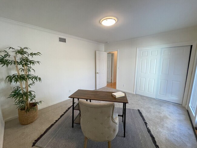 Building Photo - Beautiful Ranch Style House in Rancho Bernardo