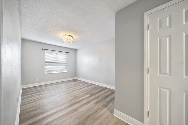 Building Photo - 4300 Hector Ct