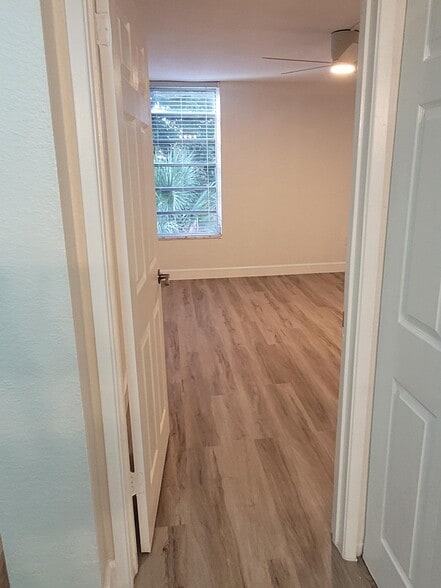 Master Bedroom - 8860 Fontainebleau Blvd