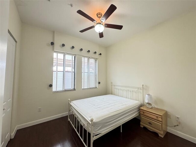 Building Photo - 3055 NW 126th Ave