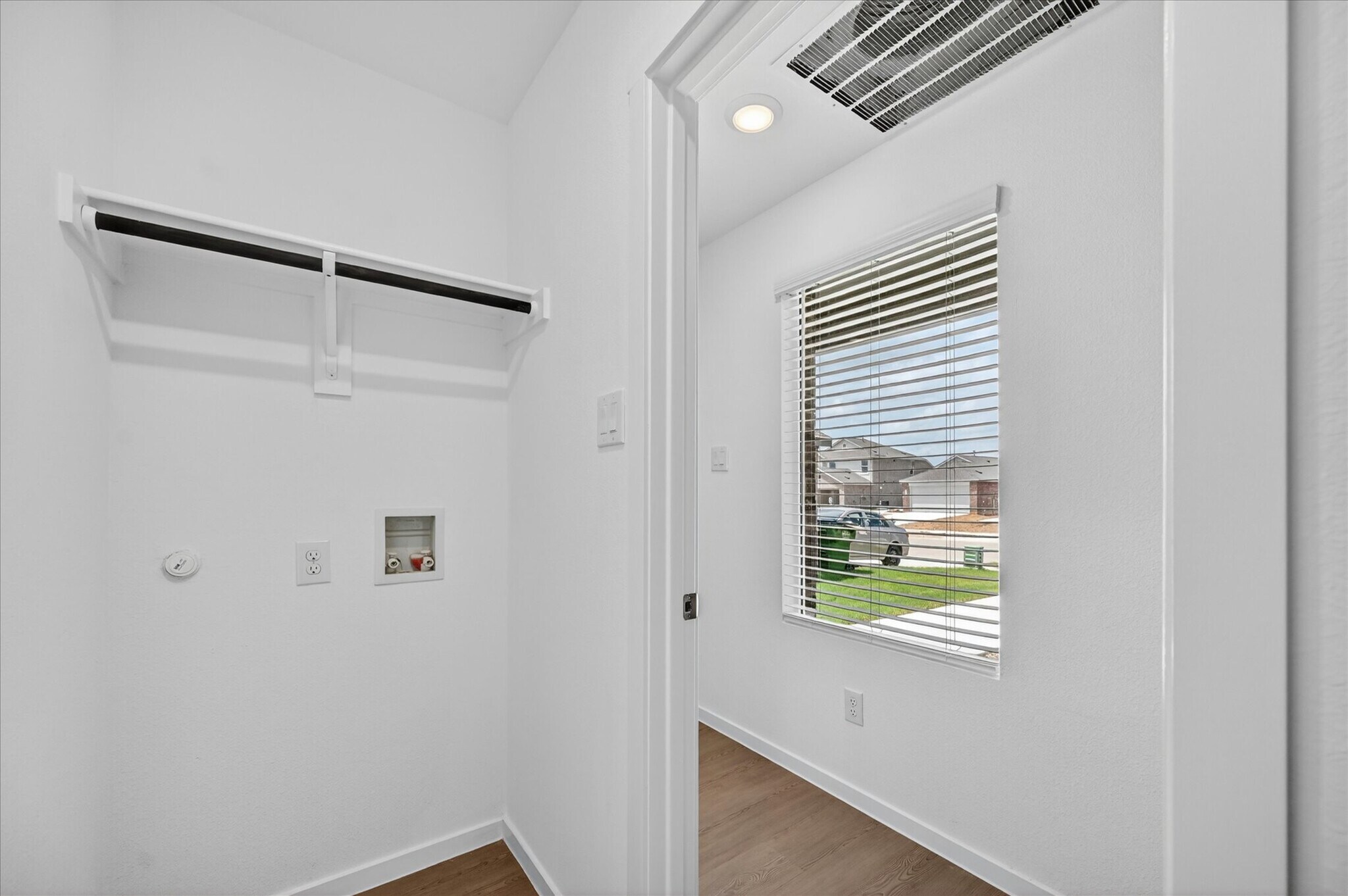Building Photo - 1516 Prince Rd
