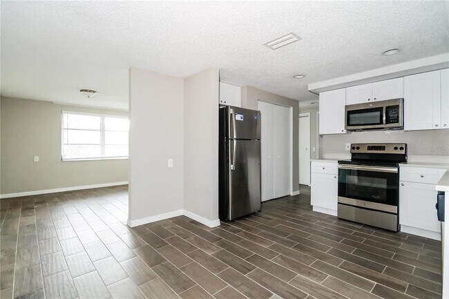 Building Photo - 5537 Quist Dr