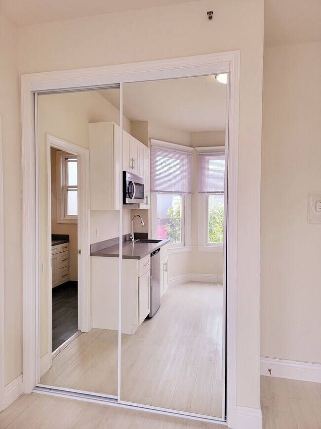 Building Photo - Broadwell, LLC (Broadway-Powell)